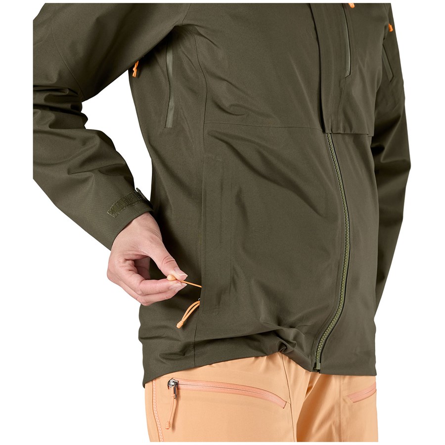 patagonia-untracked-jacket-