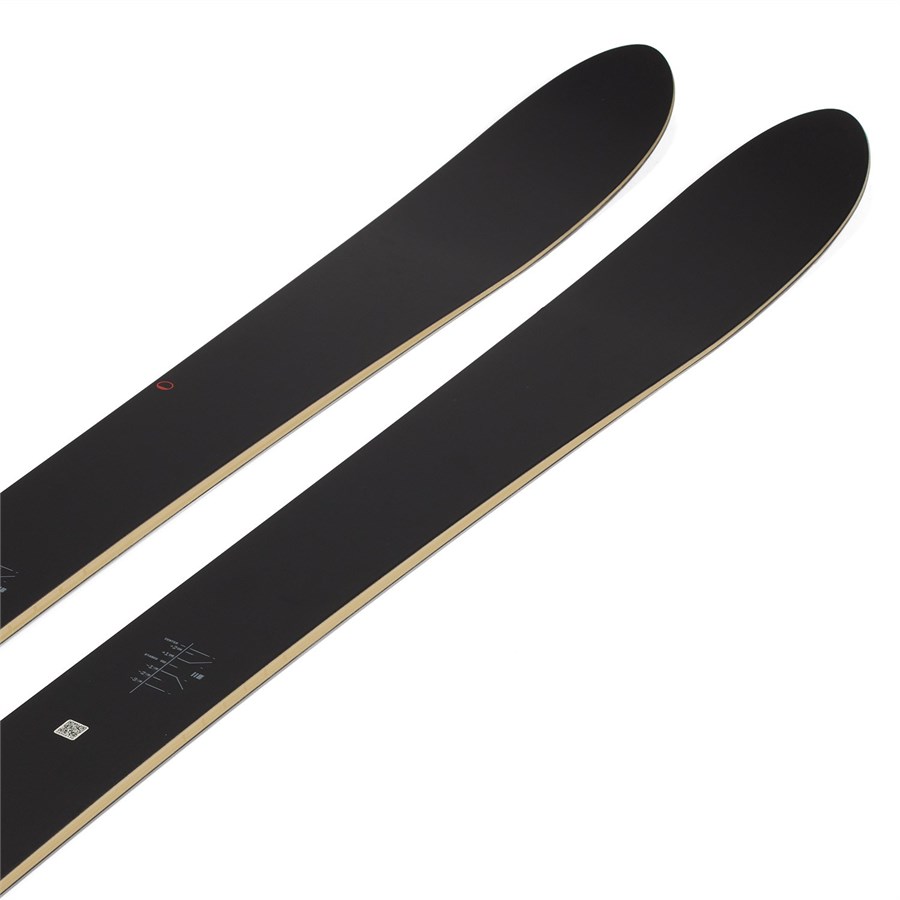 season-forma-skis-2025-.jpg