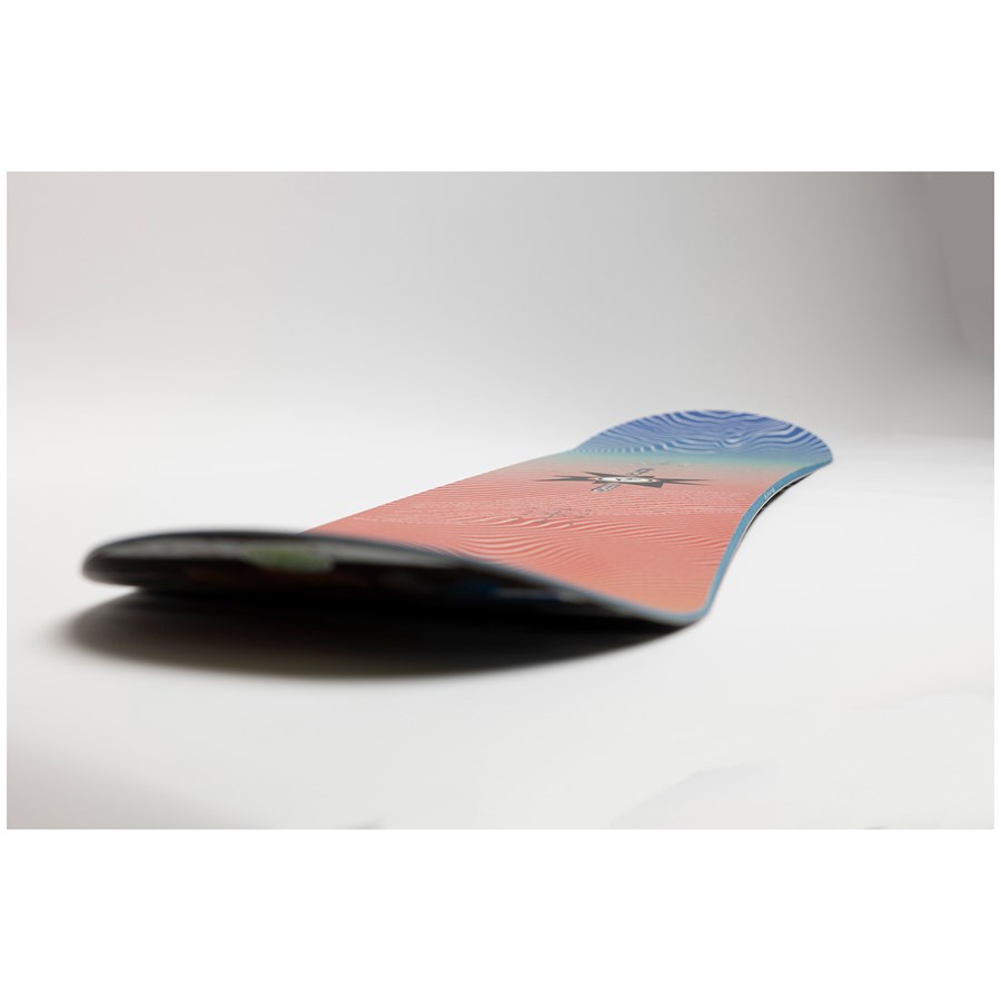 Nitro Alternator x Volcom Snowboard 2025 | evo