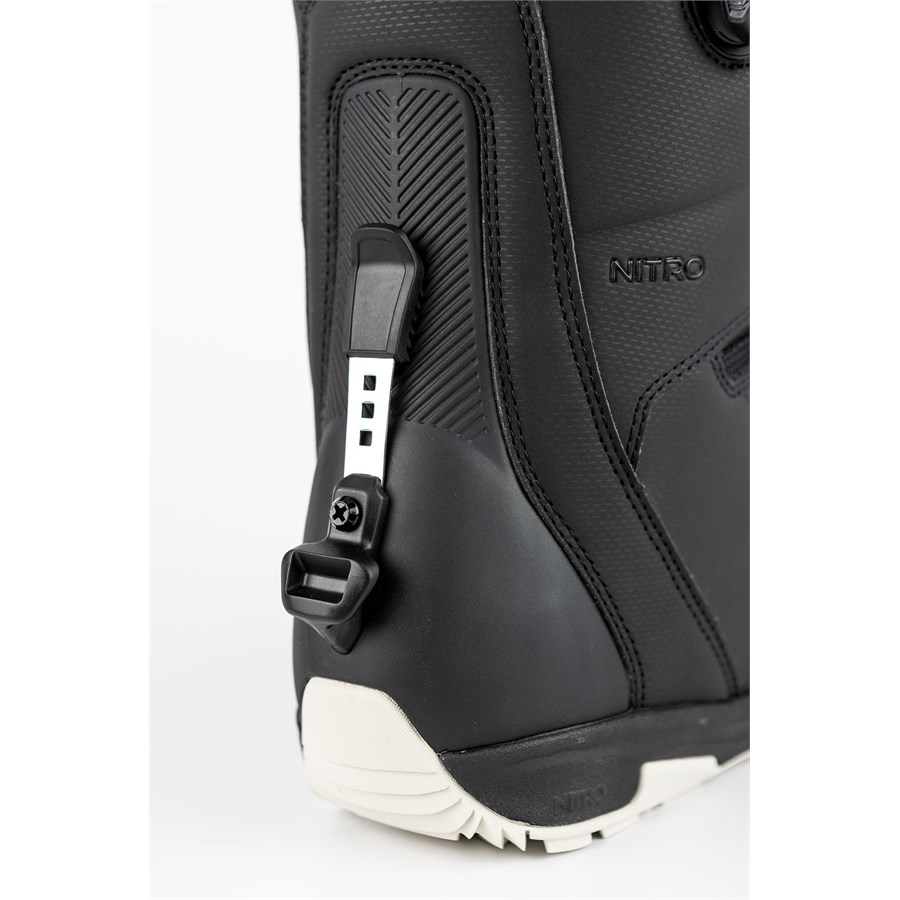 Nitro Darkseid Step On Boa Snowboard Boots 2025 | evo