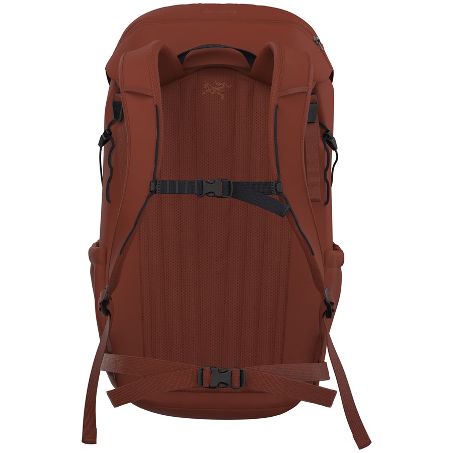 Arc'teryx Mantis 30L Backpack | evo