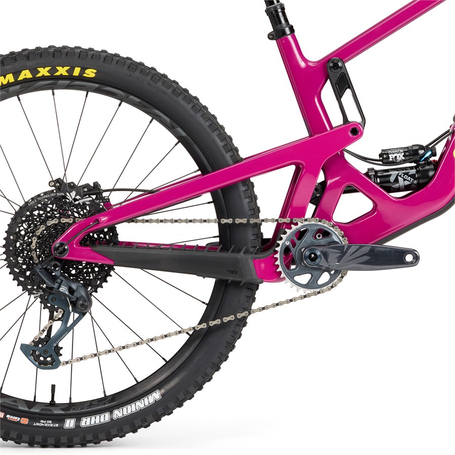 Santa Cruz Bronson 5 C S Complete Mountain Bike 2025 | evo
