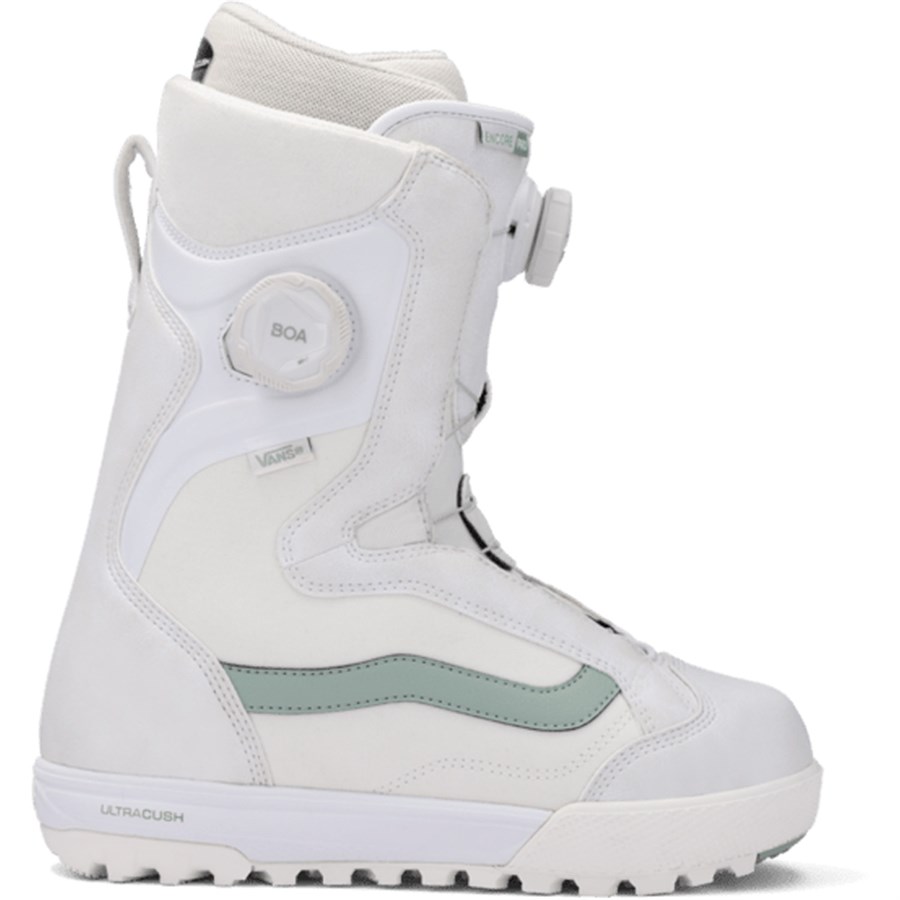 Womens Encore Pro Snowboard Boot in Black | Vans
