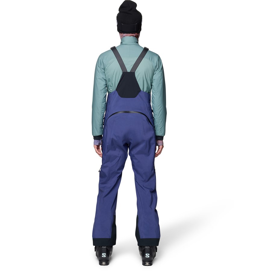 mountain-hardwear-mythogengore