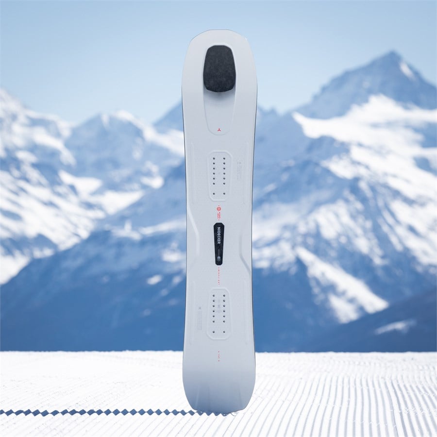 ナイデッカーNIDECKER メガライトMEGALIGHT 21-22 158 Nidecker Megalight Snowboard 2026 | evo