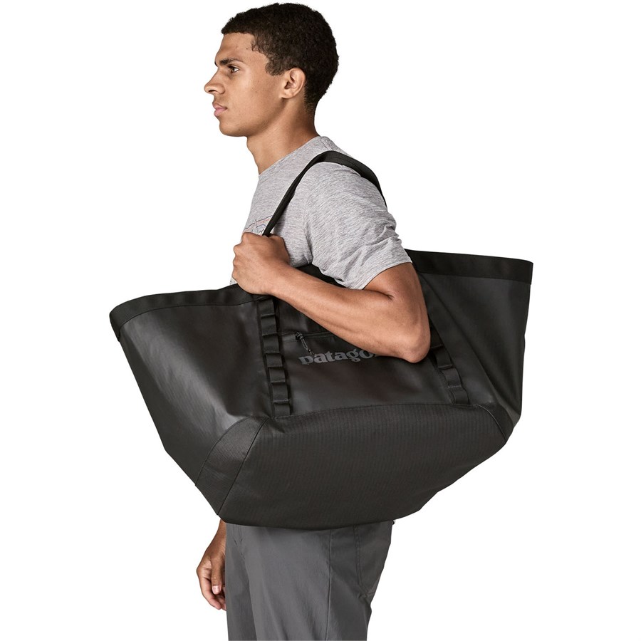 Patagonia Black Hole Gear Tote | evo Canada
