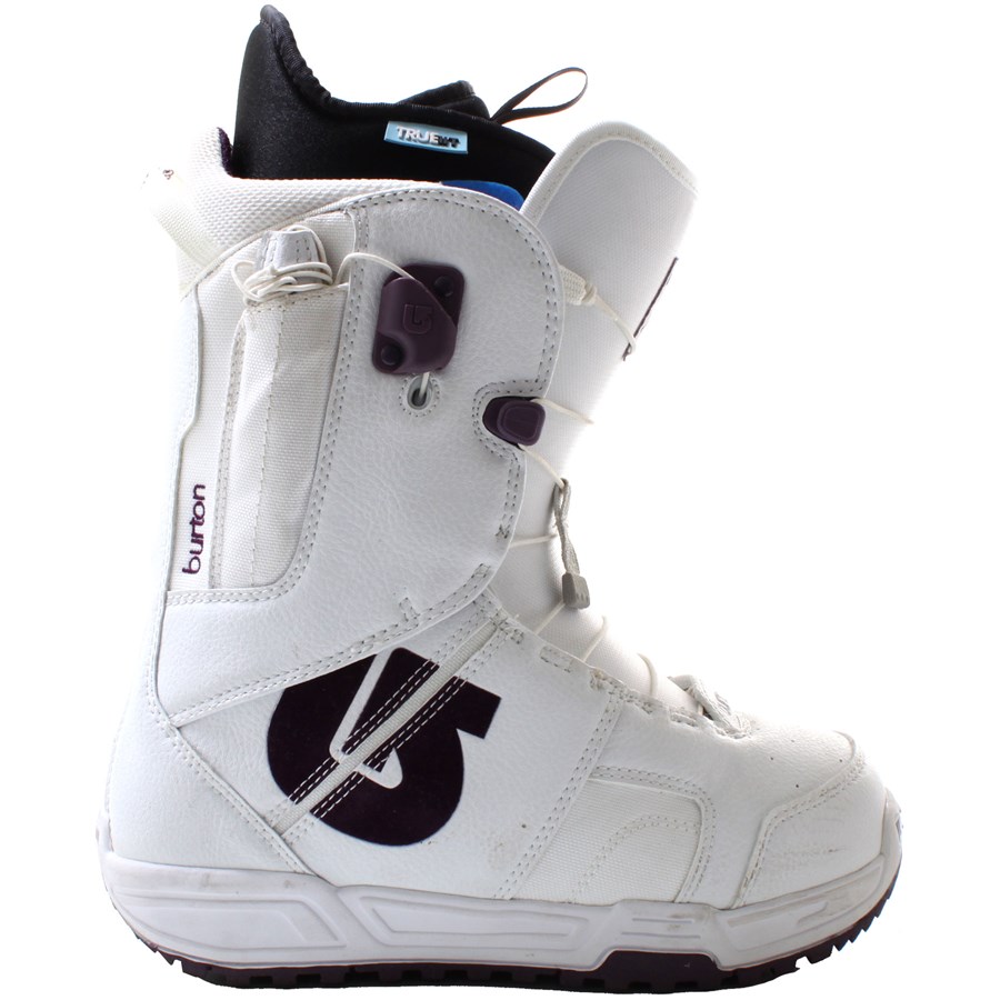 burton-mint-snowboard-boots-