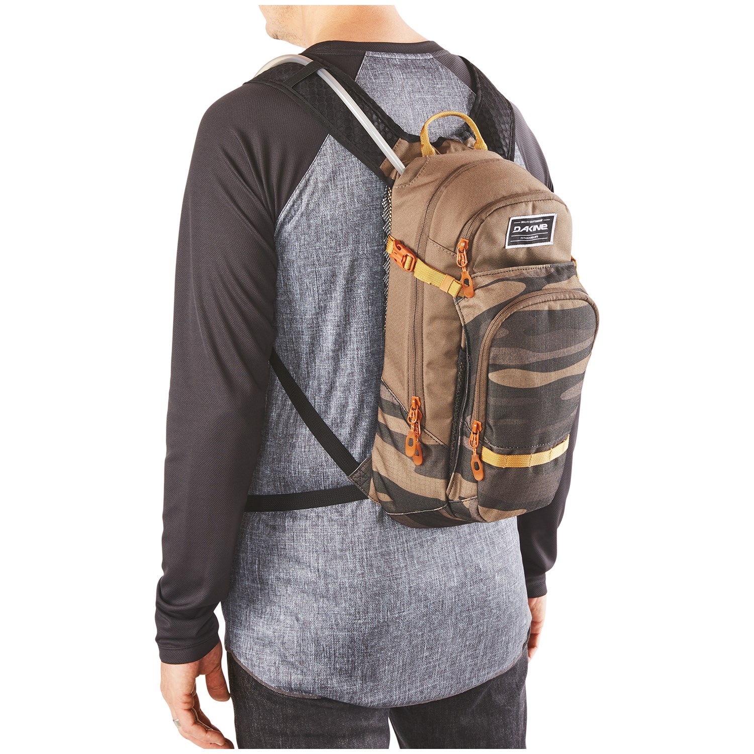 dakine 12l hydration pack