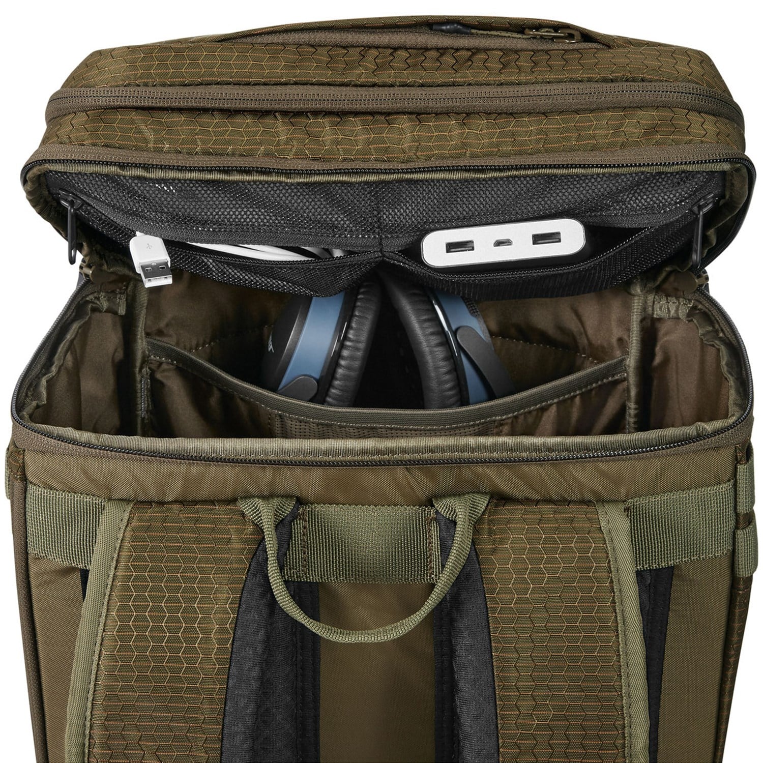 dakine concourse 30l