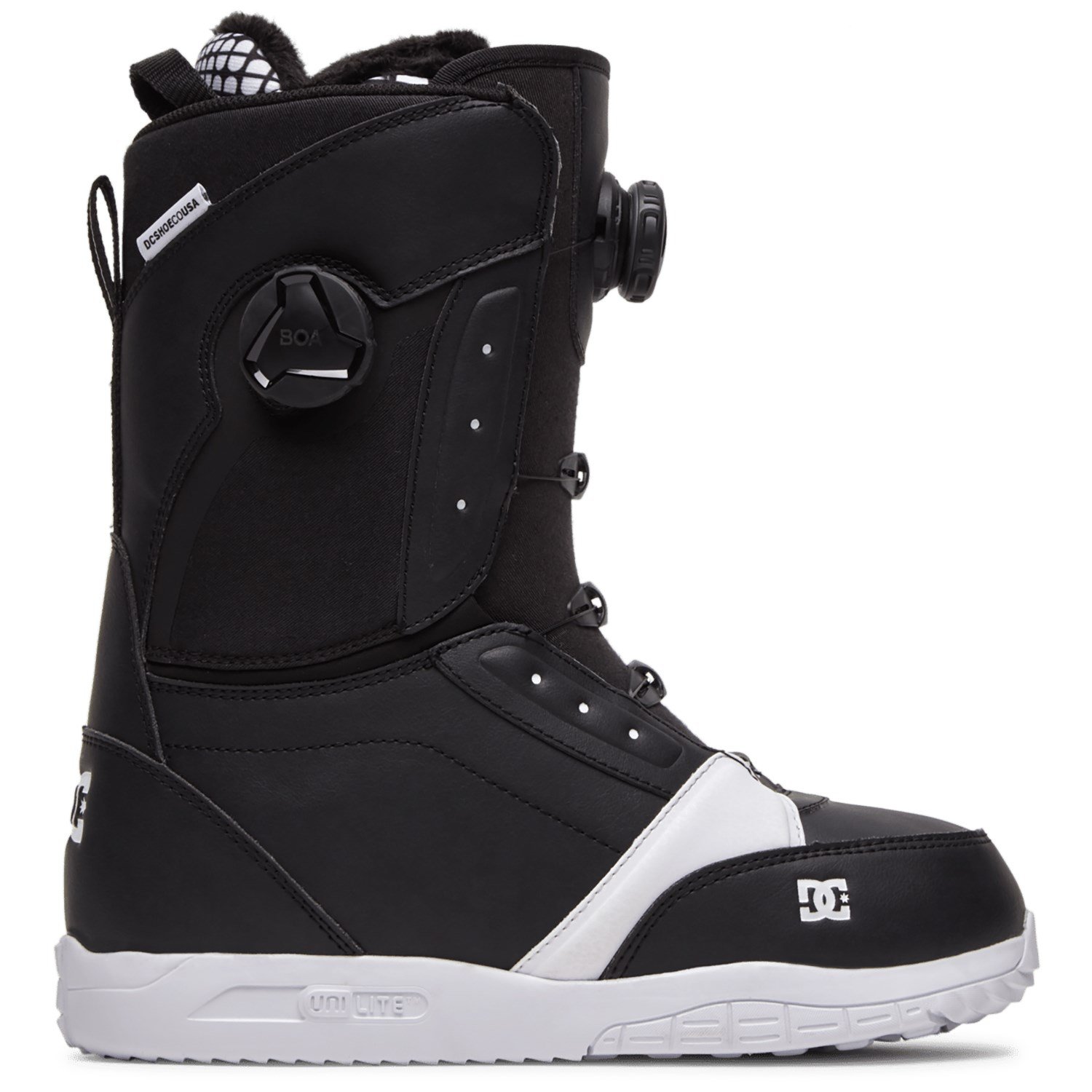 lightweight snowboard boots