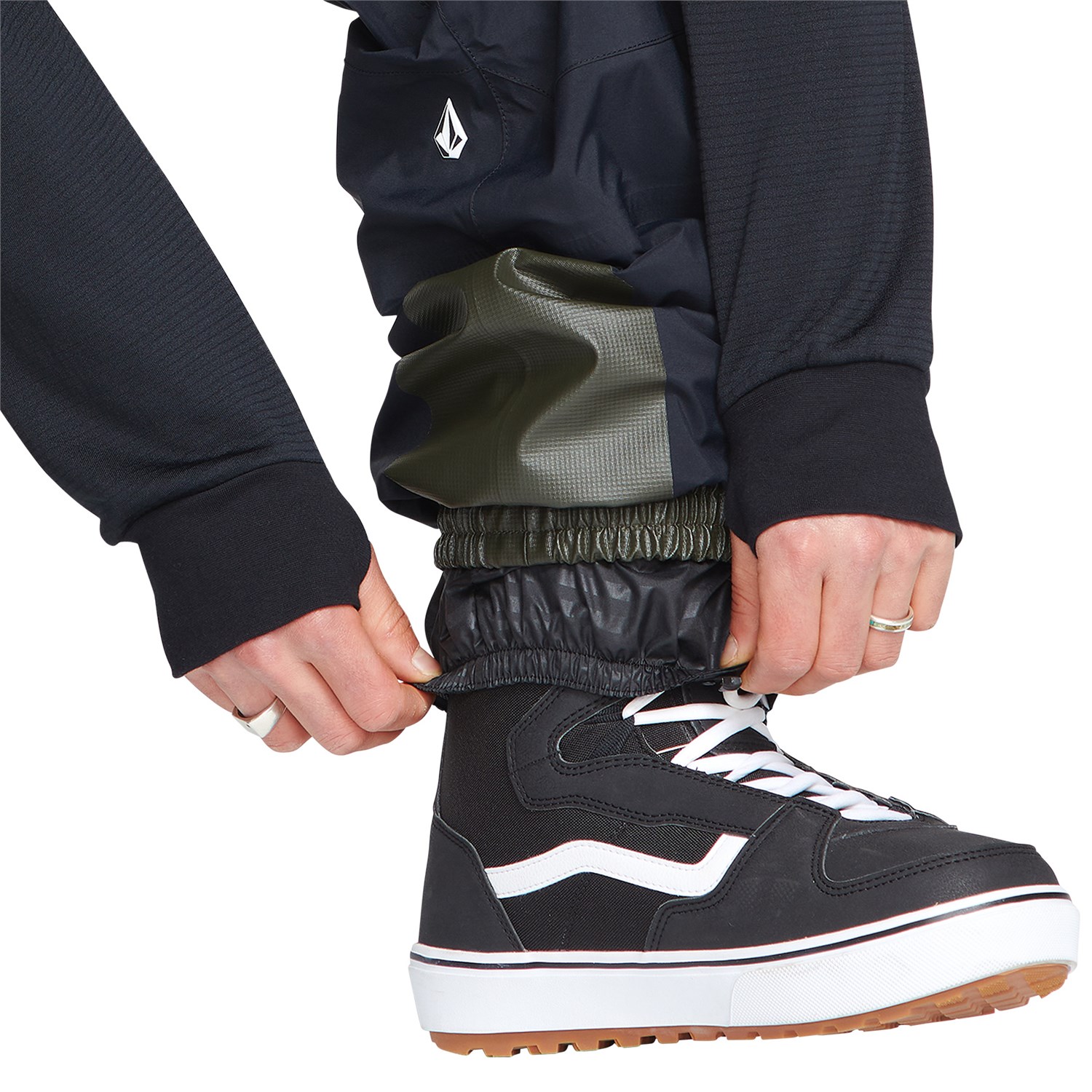 Volcom Mens 3L GORE-TEX Bib Overhauler - Black – WWS Boardshop