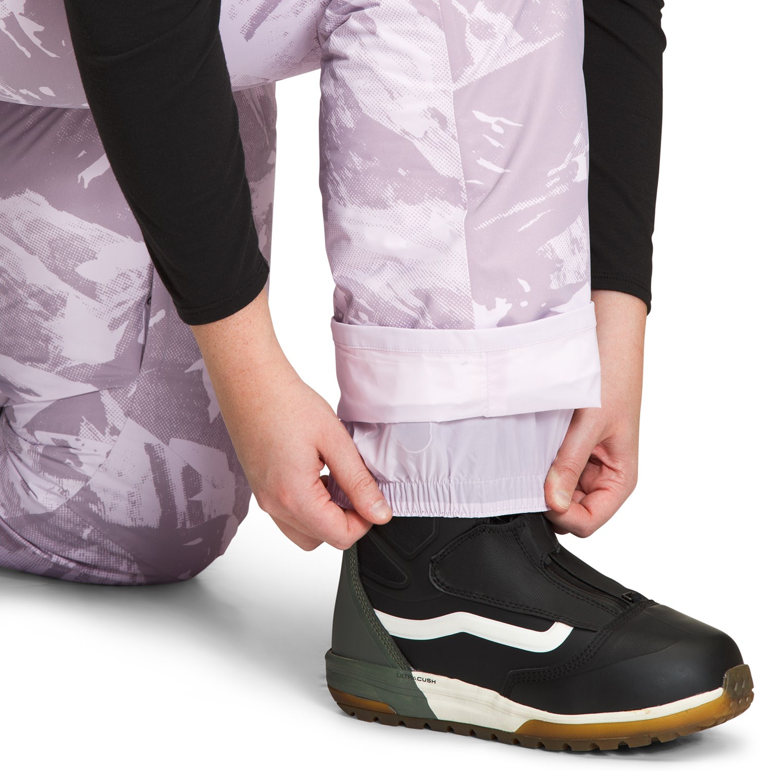 THE NORTH FACE Women's Sally Insulated Snow Pants - Regular, TNF Black,  X-Small Regular : : Clothing, Shoes & Accessories
