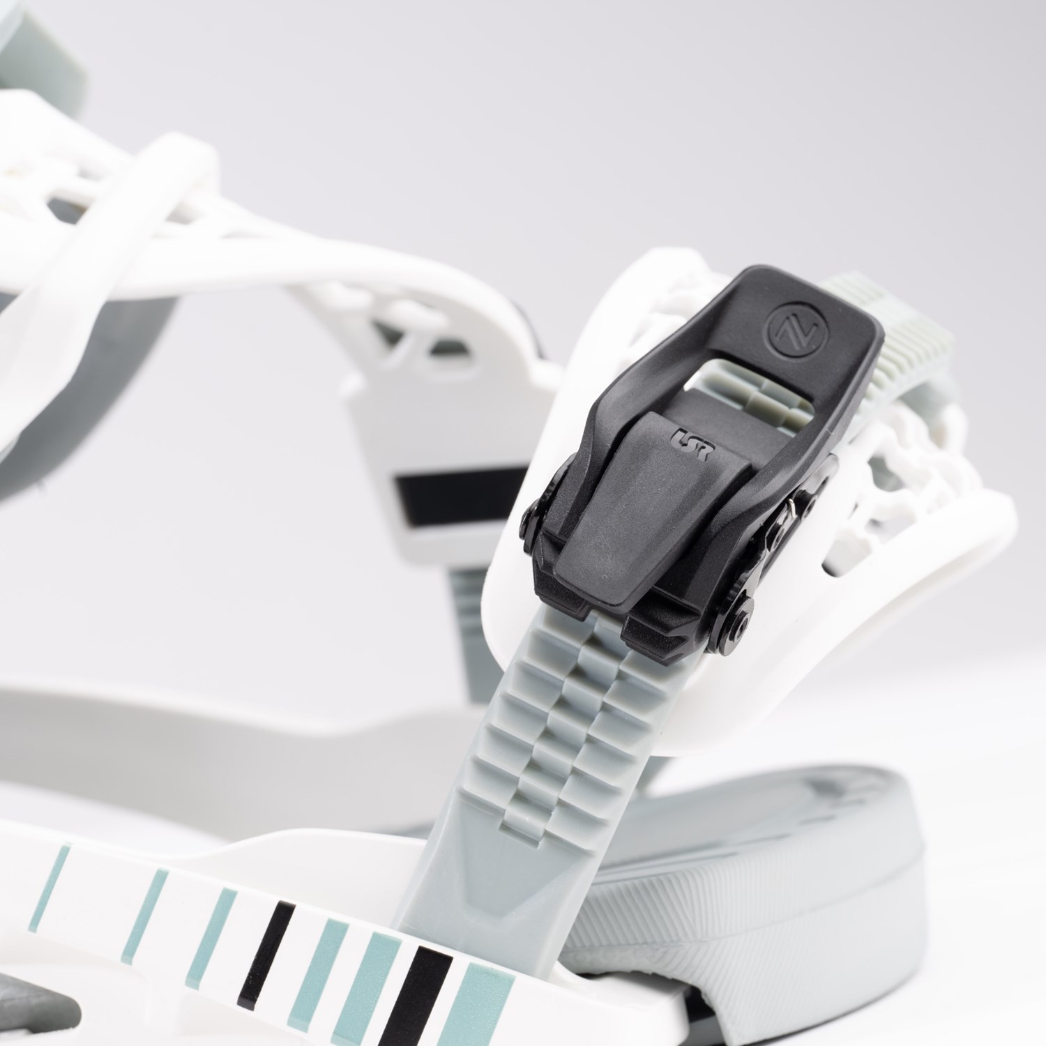 Flow Fuse Hybrid Snowboard Bindings | evo