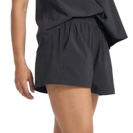 Vuori villa shorts small online