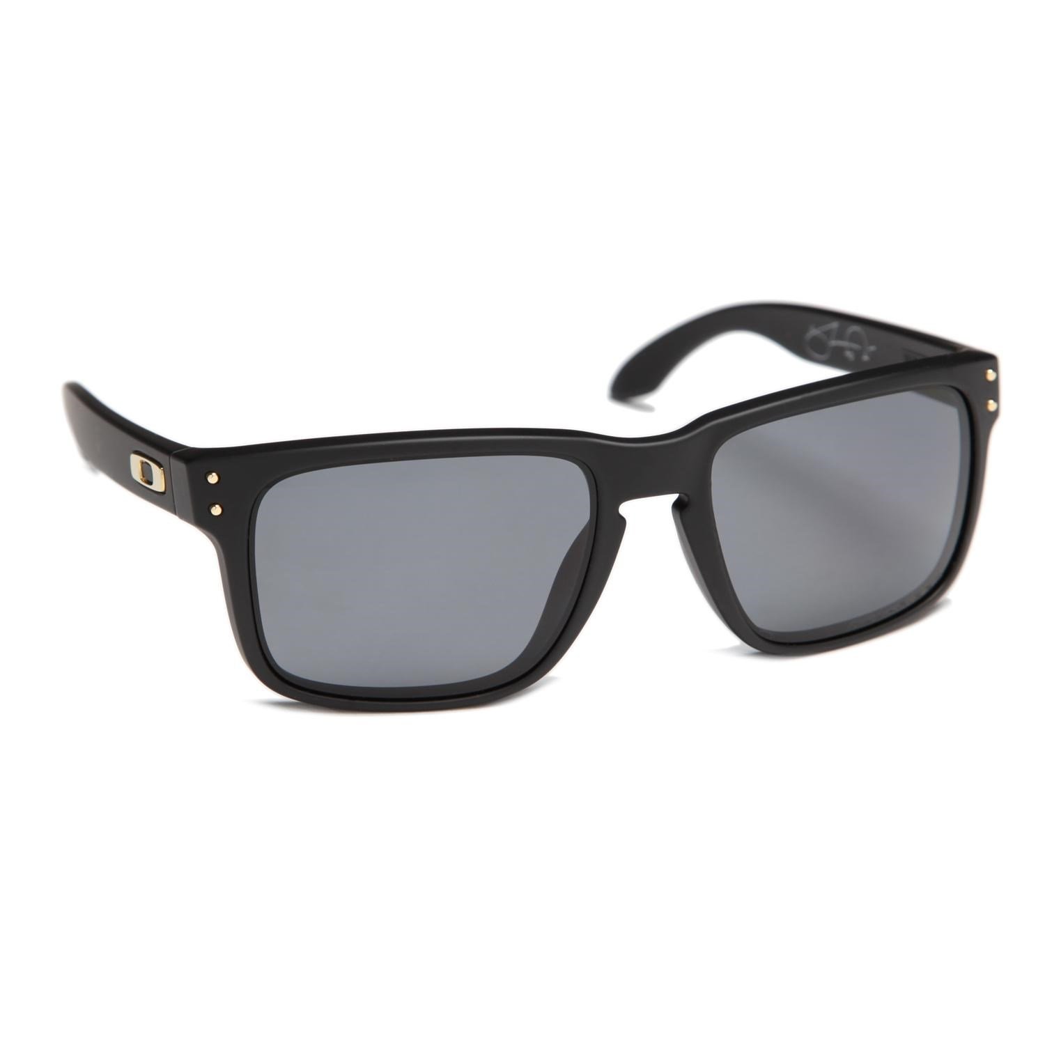 oakley holbrook shaun white gold