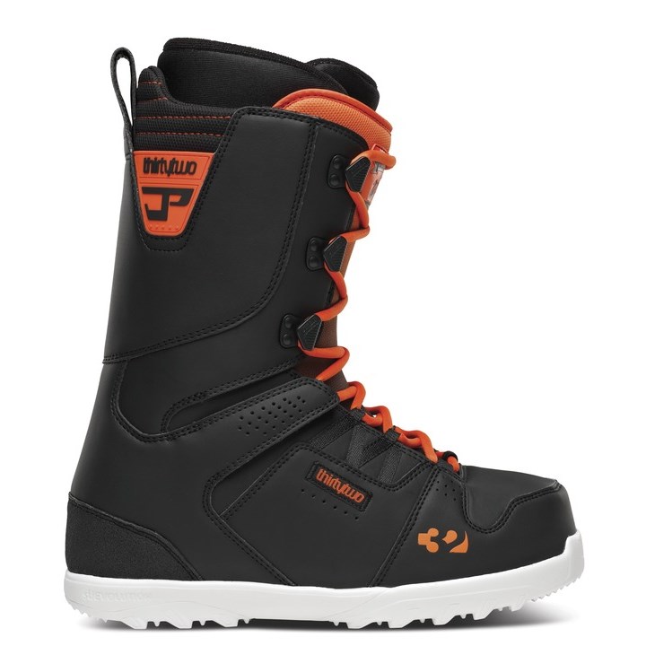 32 light snowboard boots