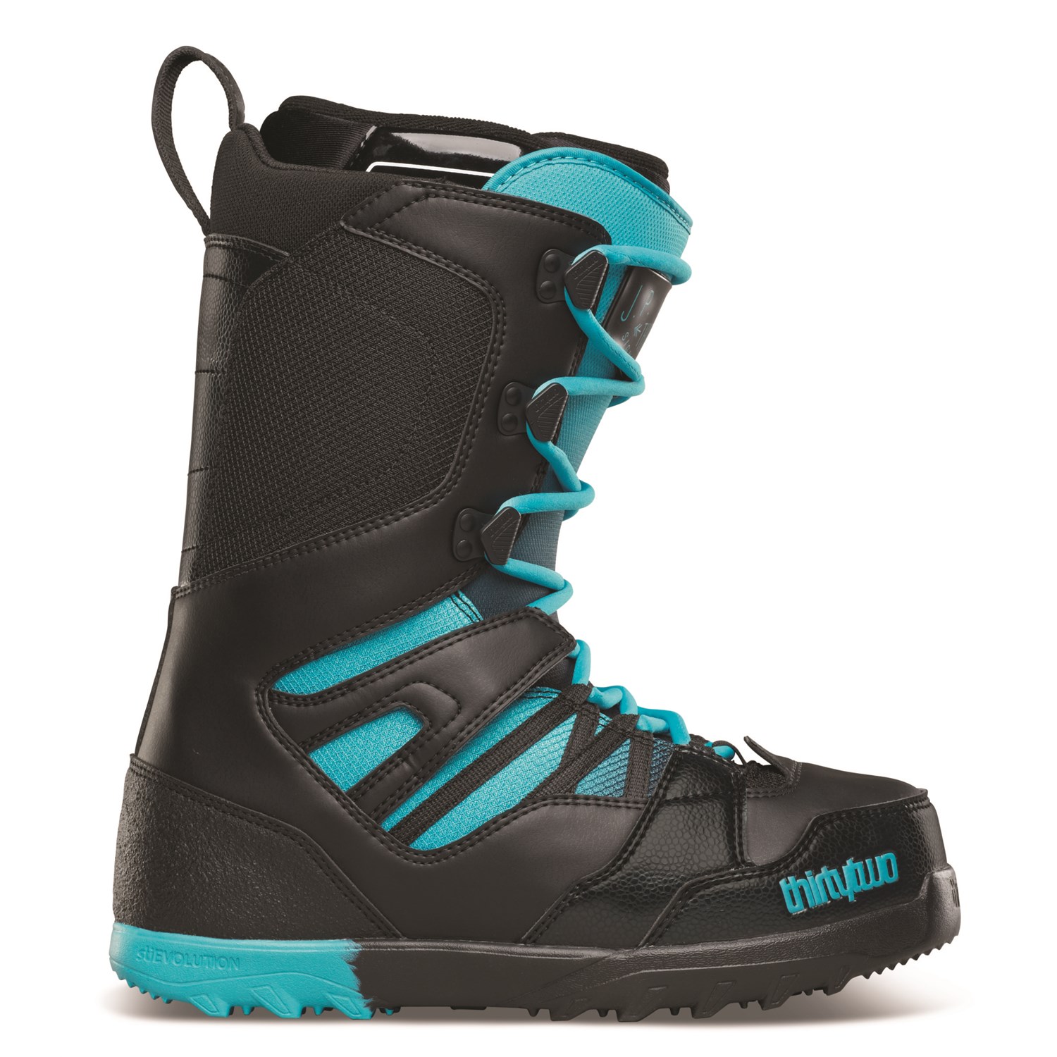 32 light snowboard boots